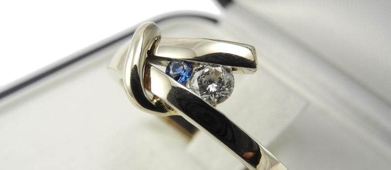 Złoty pierścionek – poznaj kolory złota i dobierz najlepsze!